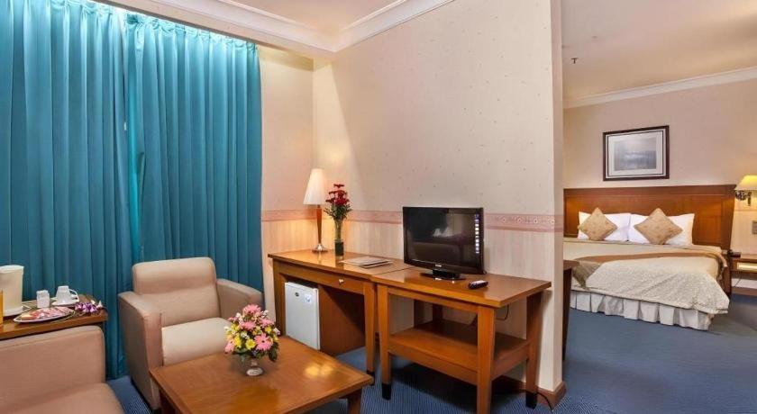Nalendra Hotel Бандунг Экстерьер фото
